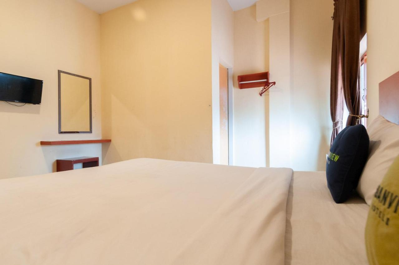 Urbanview Hotel Syariah Residence Medan By Reddoorz Esterno foto