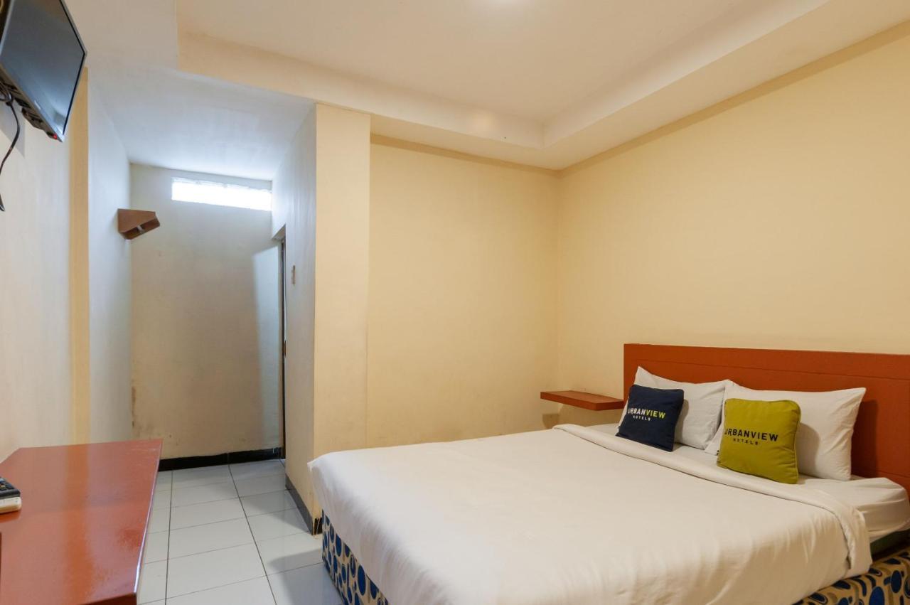 Urbanview Hotel Syariah Residence Medan By Reddoorz Esterno foto