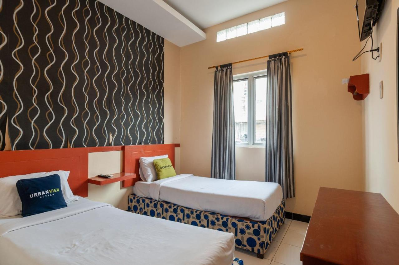 Urbanview Hotel Syariah Residence Medan By Reddoorz Esterno foto