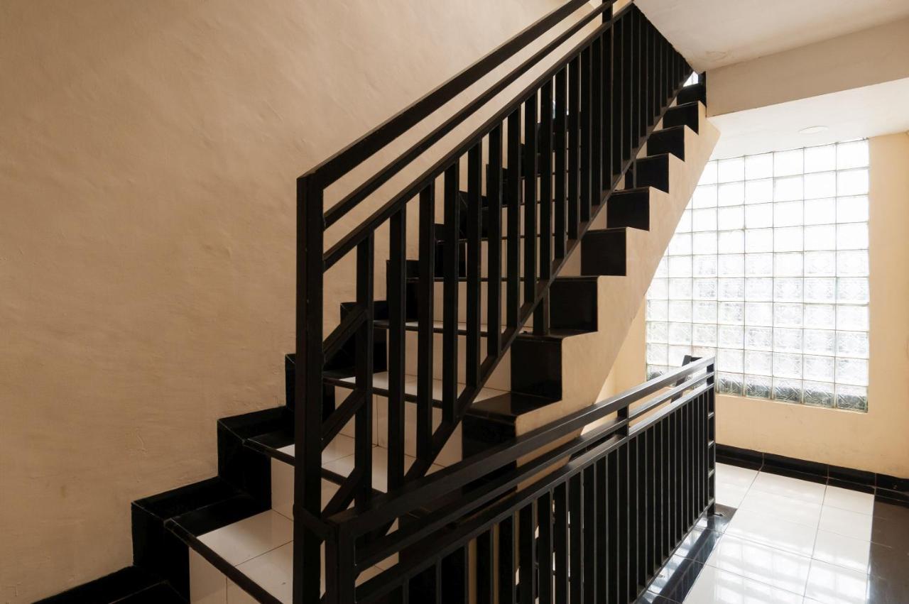 Urbanview Hotel Syariah Residence Medan By Reddoorz Esterno foto