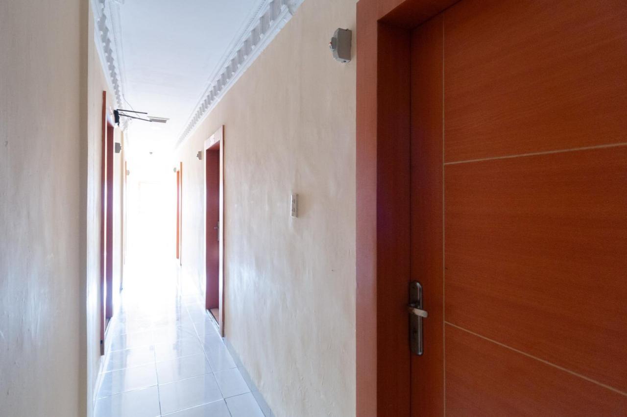 Urbanview Hotel Syariah Residence Medan By Reddoorz Esterno foto