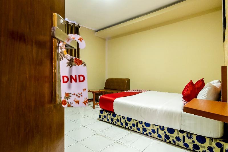 Urbanview Hotel Syariah Residence Medan By Reddoorz Esterno foto