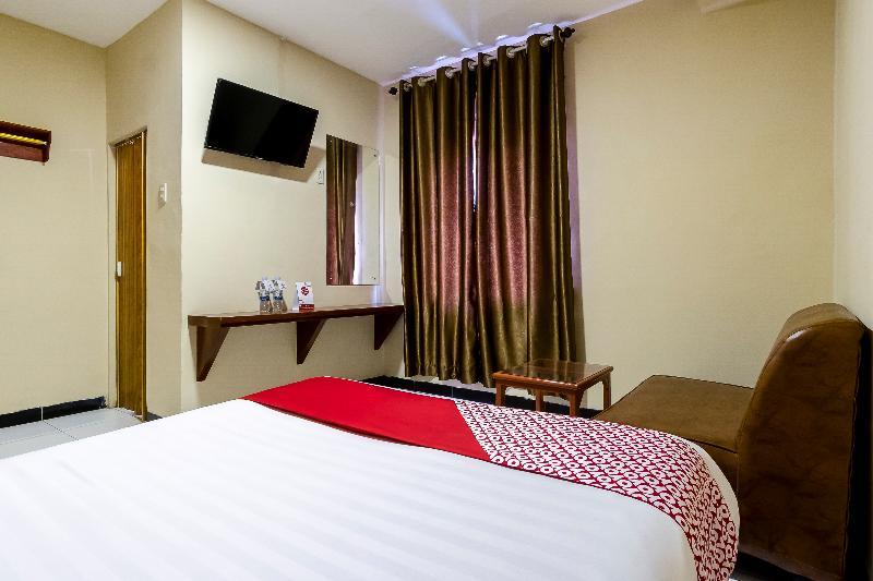 Urbanview Hotel Syariah Residence Medan By Reddoorz Esterno foto