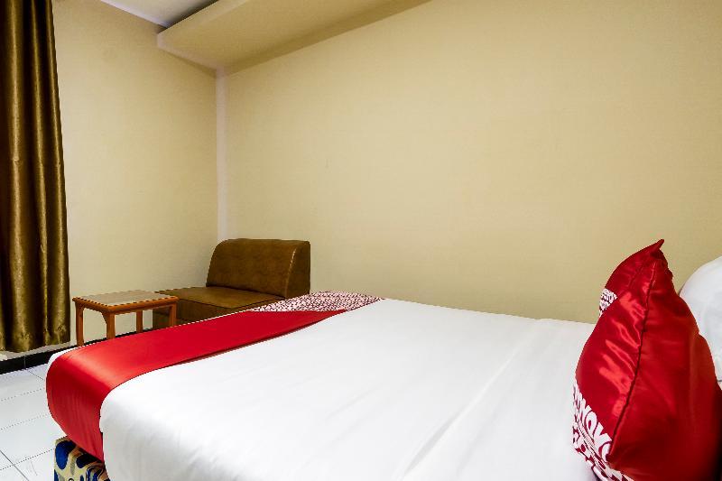 Urbanview Hotel Syariah Residence Medan By Reddoorz Esterno foto